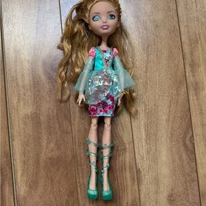 Ever after High doll